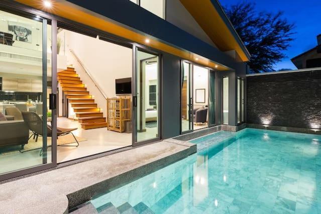 Villa Crystal Two-Bedroom Private Pool Villa Phuket Eksteriør billede