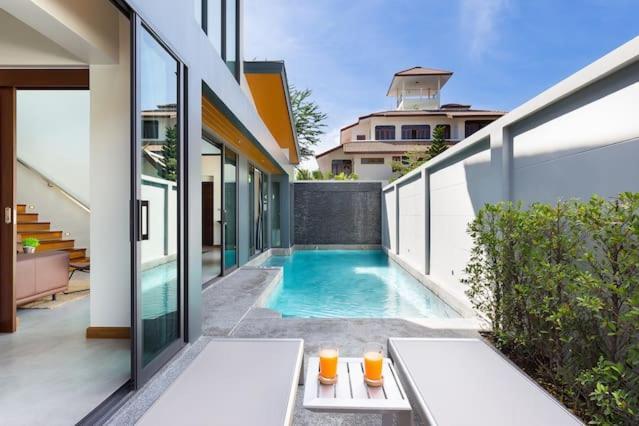 Villa Crystal Two-Bedroom Private Pool Villa Phuket Eksteriør billede