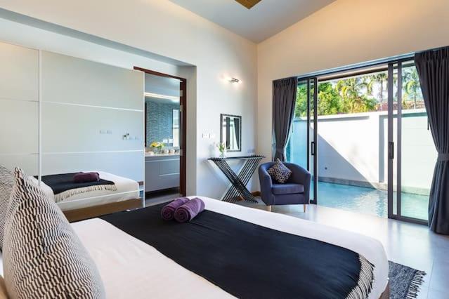 Villa Crystal Two-Bedroom Private Pool Villa Phuket Eksteriør billede